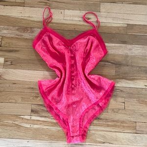 ♥️ Victoria’s Secret Red Lingerie Bodysuit ♥️